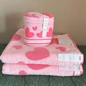 Caro Kids 2 Bath Towels & 5 Washcloths Vibrant Pink Hearts 💕 NEW!
